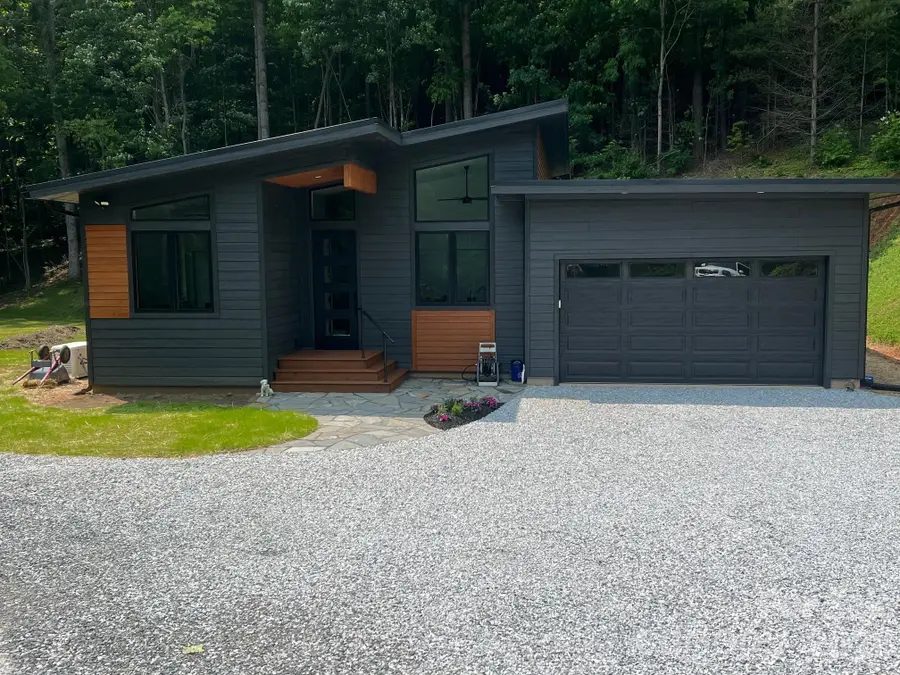95 W Round Top Road, Bryson City, NC 28713 - #2