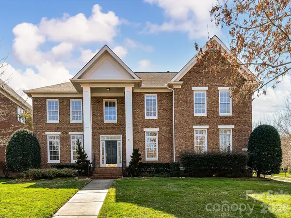1038 Woodhall Drive, Huntersville, NC 28078