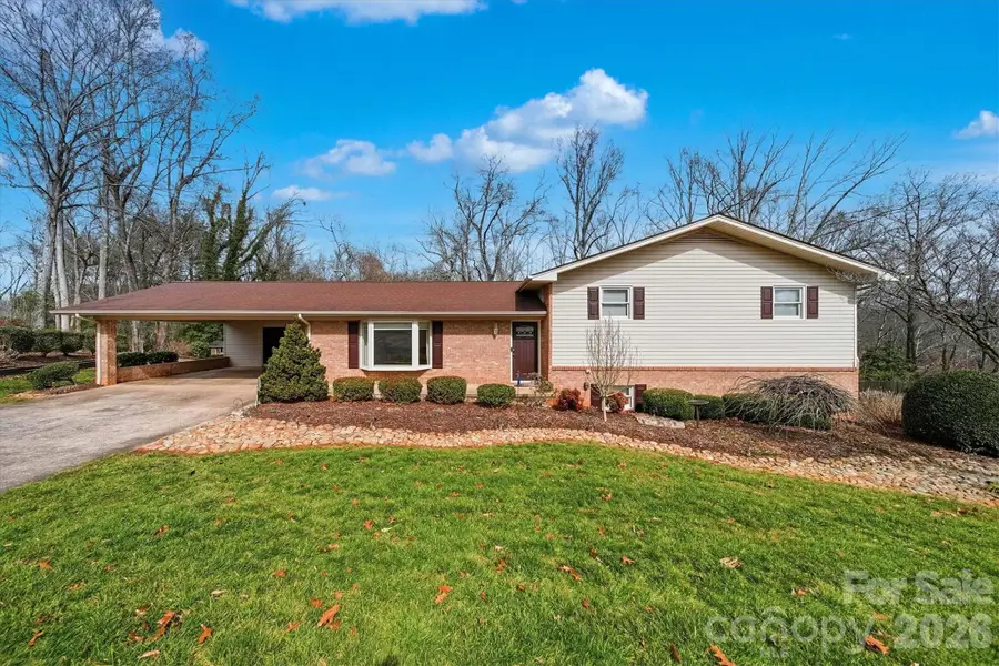 550 32nd Avenue Drive Nw, Hickory, NC 28601 - #2