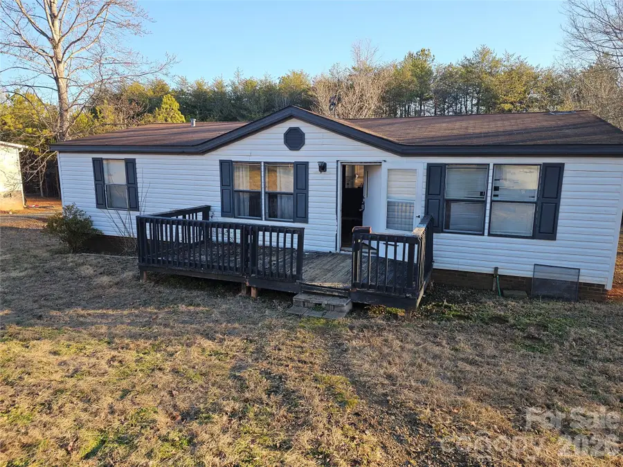 2596 1st Avenue Nw, Catawba, NC 28609 - #2