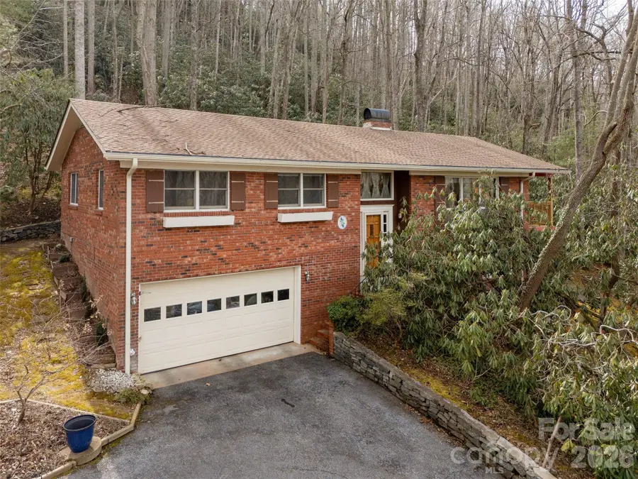 227 Sky Lake Drive, Hendersonville, NC 28739 - #2