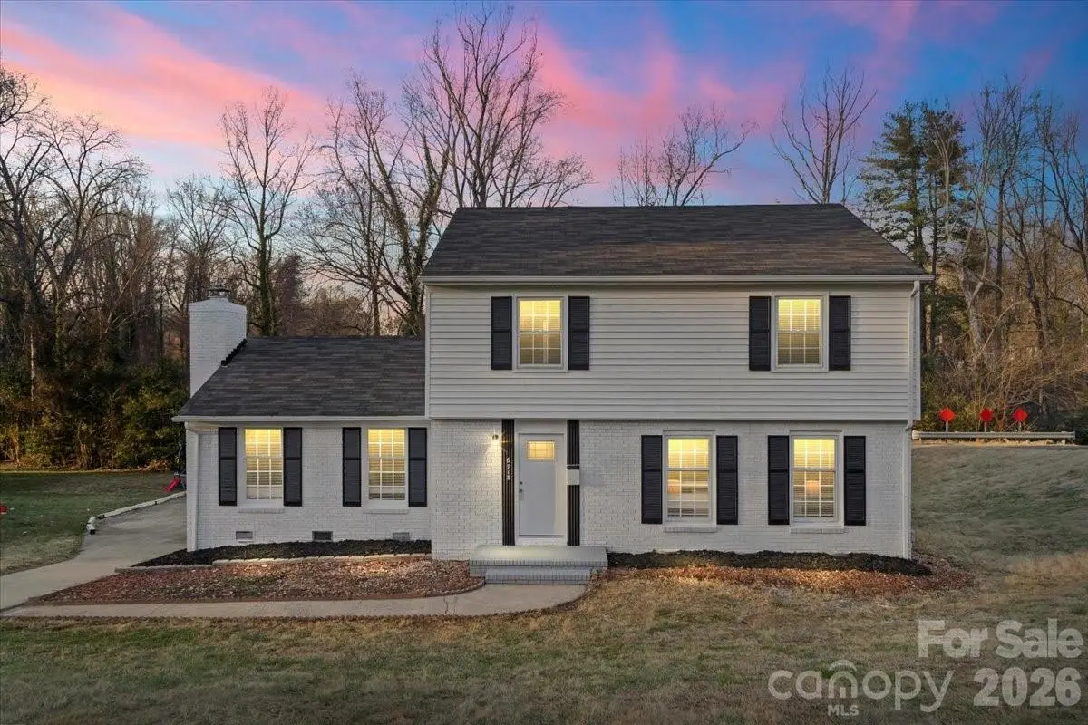 6713 Somersworth Drive, Charlotte, NC 28215 - #1