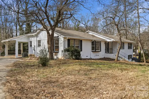 6803 Pencade Lane, Charlotte, NC 28215