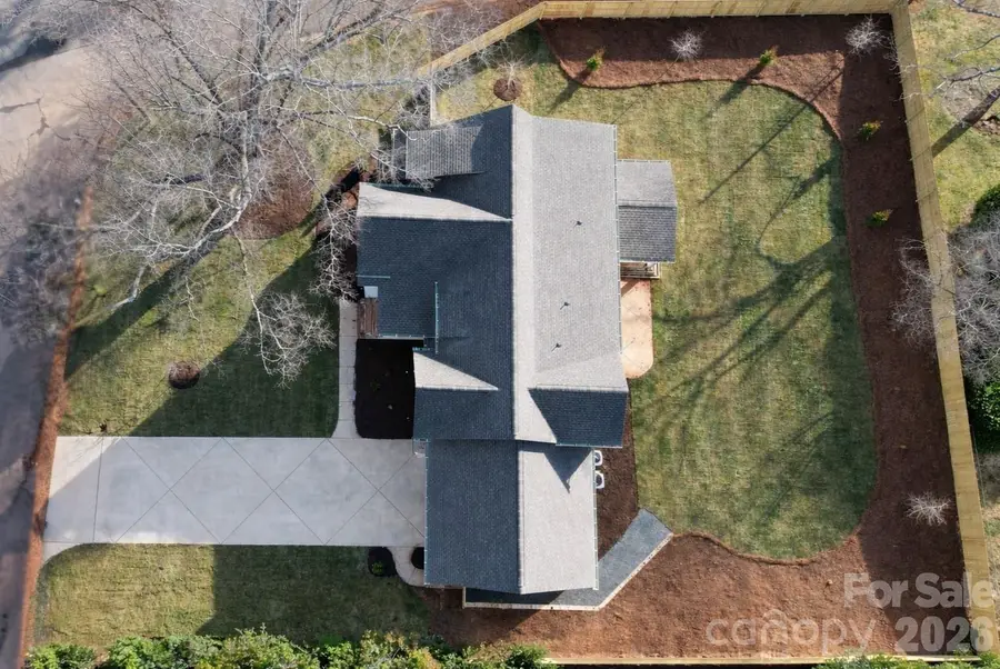 5876 Wedgewood Drive, Charlotte, NC 28210 - #2