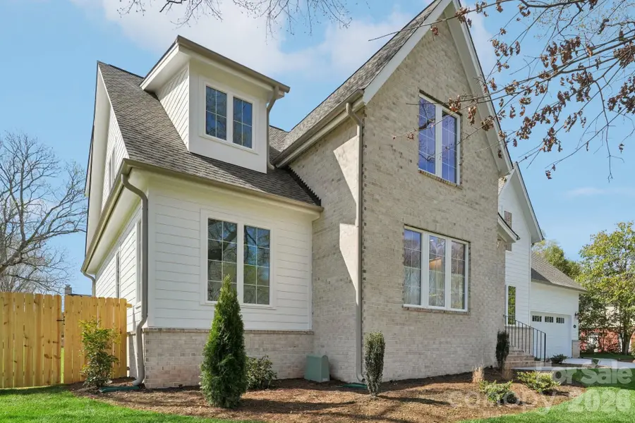 5876 Wedgewood Drive, Charlotte, NC 28210 - #3