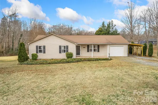 1855 Eastbrook Circle, Morganton, NC 28655