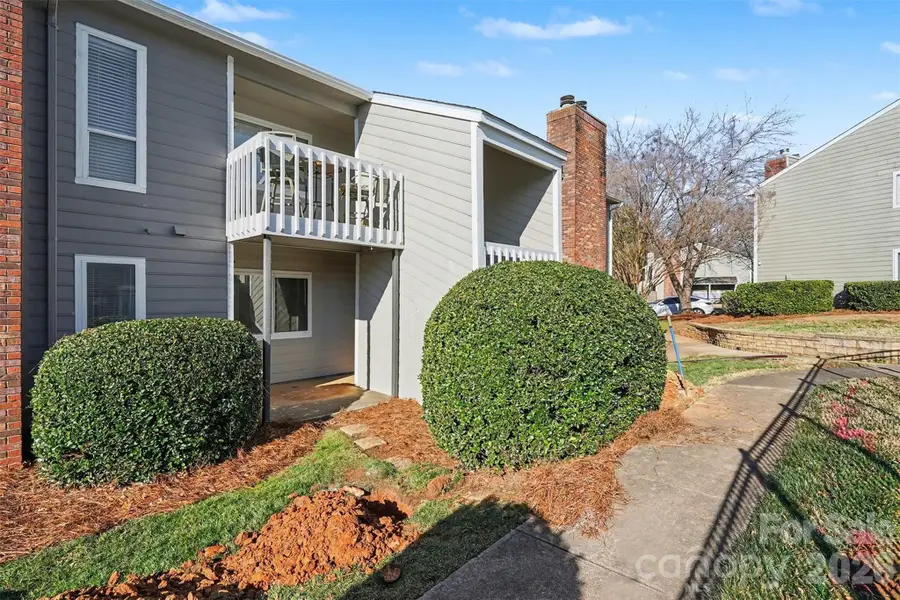 6148 Heath Ridge Court, Charlotte, NC 28210 - #2