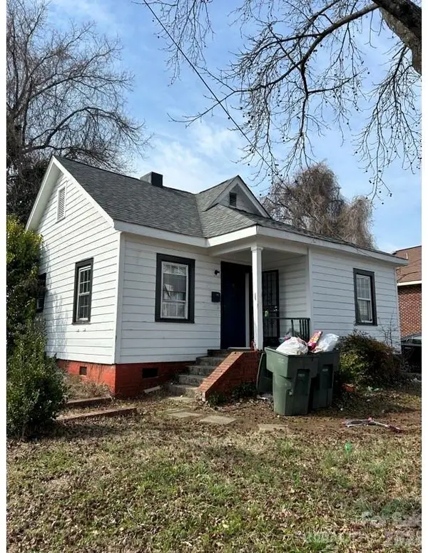 231 S Willow Street, Dallas, NC 28034