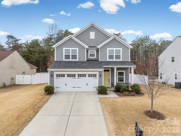 7072 Kenyon Drive, Denver, NC 28037