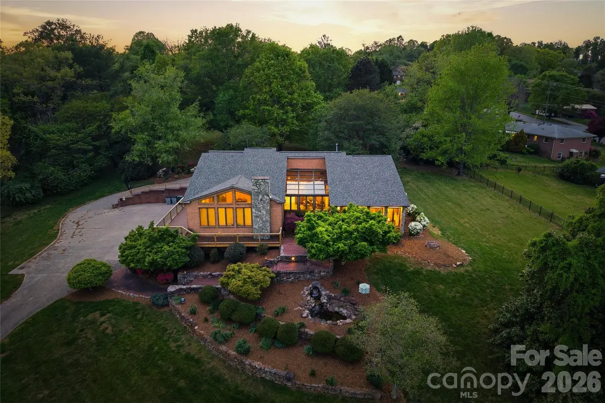 213 Hospital Avenue, Lenoir, NC 28645 - #1