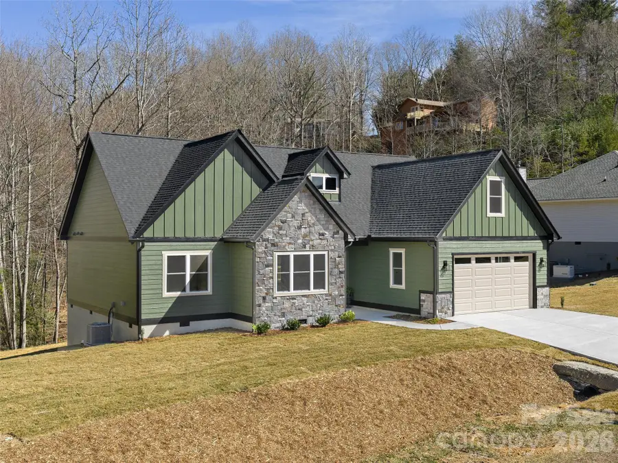 399 Crystal Heights Drive, Hendersonville, NC 28739 - #2