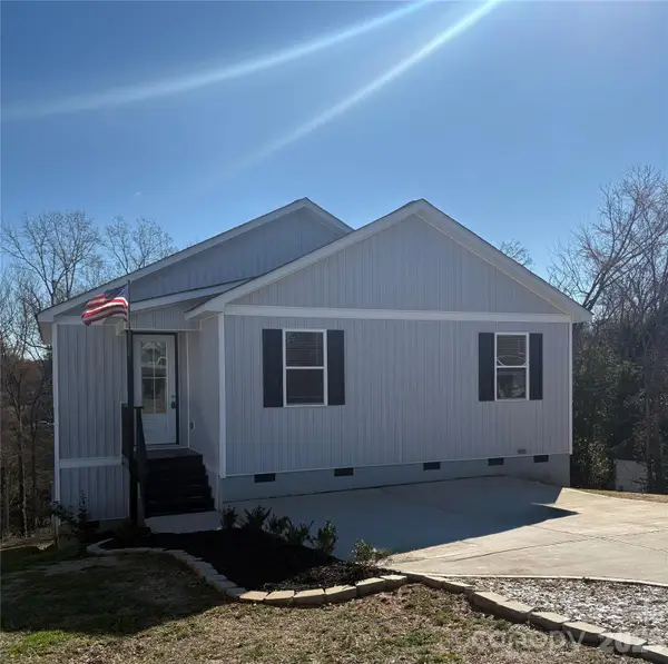 102 Snyder Court Ne, Concord, NC 28025