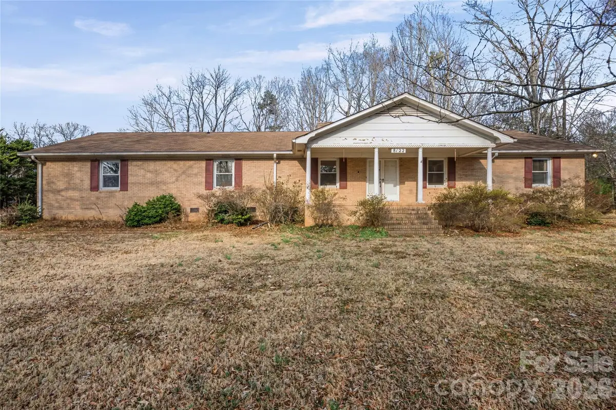 8122 Knollwood Circle, Charlotte, NC 28213 - #1