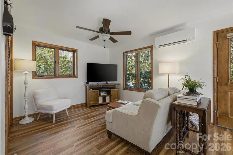 25 Poke Road, Newland, NC 28657 - #3