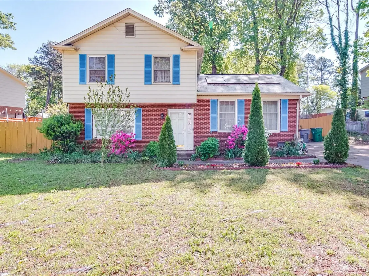 6820 Elm Forest Drive, Charlotte, NC 28212 - #1