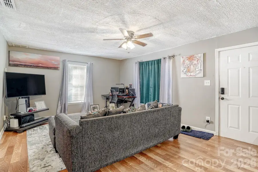 409 W Norment Avenue, Gastonia, NC 28052 - #3