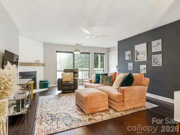 1612 Sharon Road W #68, Charlotte, NC 28210