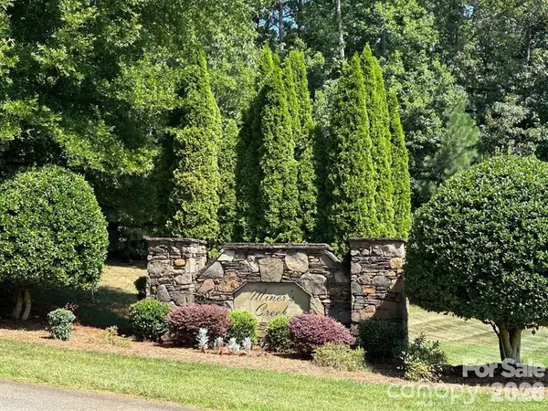 32 Miners Creek Drive, Lincolnton, NC 28092