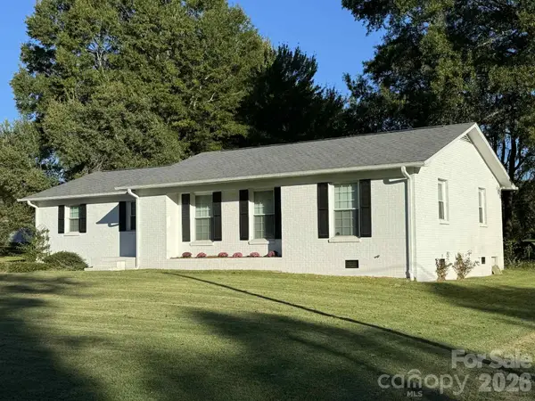 149 Vance Street, Dobson, NC 27017