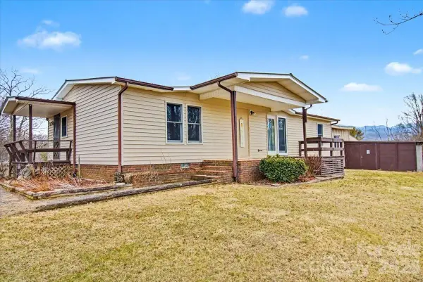 170 Styles Road, Burnsville, NC 28714