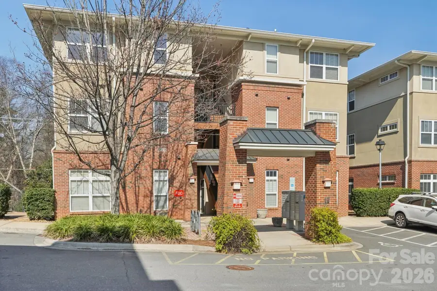 1308 Kenilworth Avenue #432, Charlotte, NC 28203 - #2
