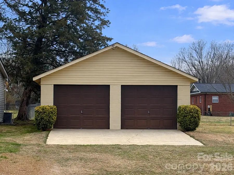 126 Oakside Drive, Harrisburg, NC 28075 - #2