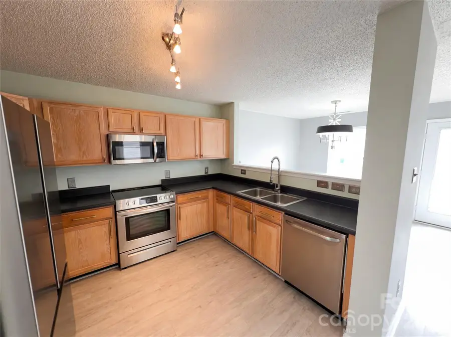 1911 Almond Hills Drive, Charlotte, NC 28262 - #2