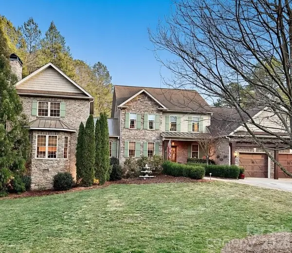 4852 Brookridge Drive Ne, Hickory, NC 28601