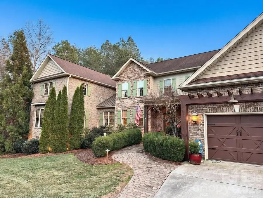 4852 Brookridge Drive Ne, Hickory, NC 28601 - #2