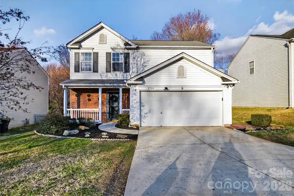 8704 Laurel Run Drive, Charlotte, NC 28269