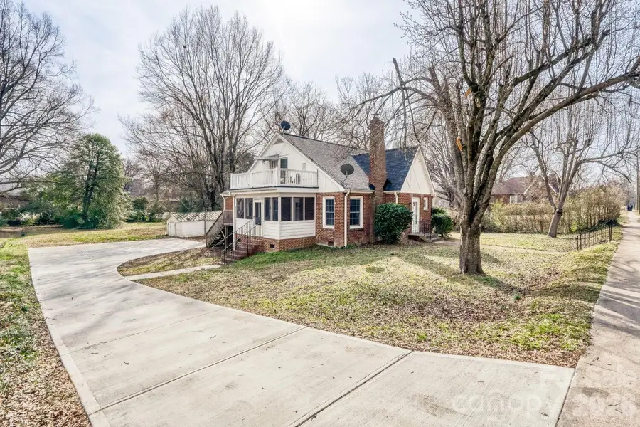 639 E Iredell Avenue, Mooresville, NC 28115 - #3