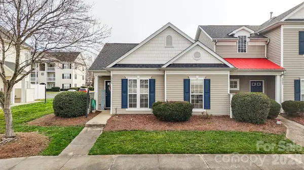 4063 Center Place Drive, Harrisburg, NC 28075