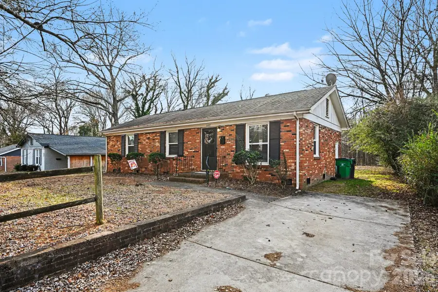 537 Kentbrook Drive, Charlotte, NC 28213 - #2