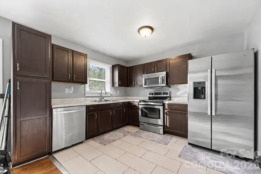 537 Kentbrook Drive, Charlotte, NC 28213 - #3