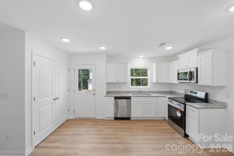 418 Kershaw Street, Lancaster, SC 29720 - #3