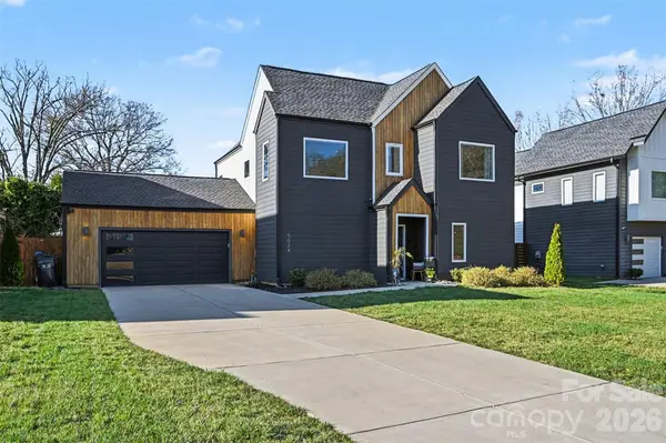 5024 Double Lakes Drive, Charlotte, NC 28212