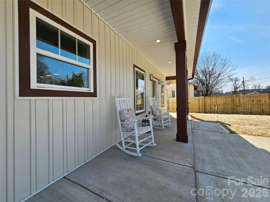 129 Woodlawn Drive, Statesville, NC 28677 - #3