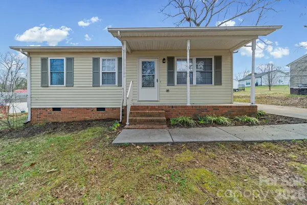 304 Belton Avenue, Mount Holly, NC 28120
