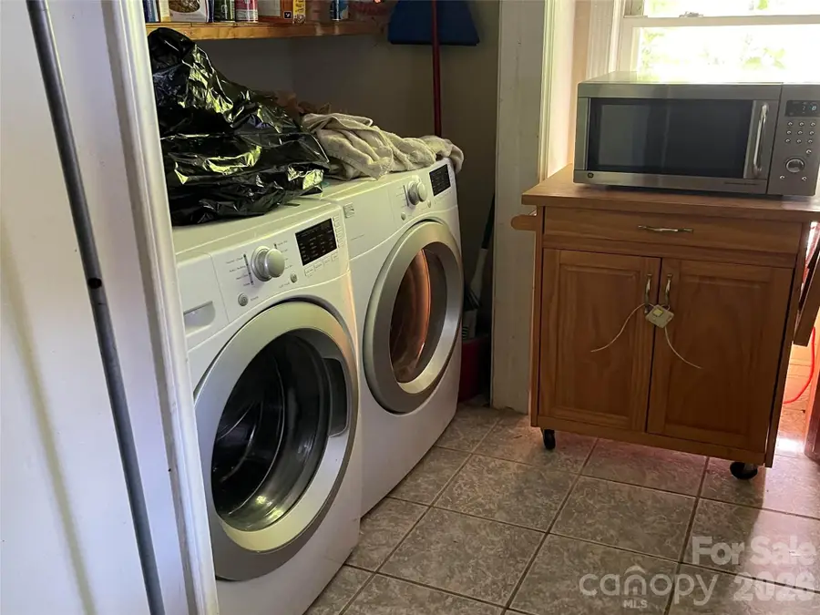 106 Riverview Drive, Asheville, NC 28806 - #2