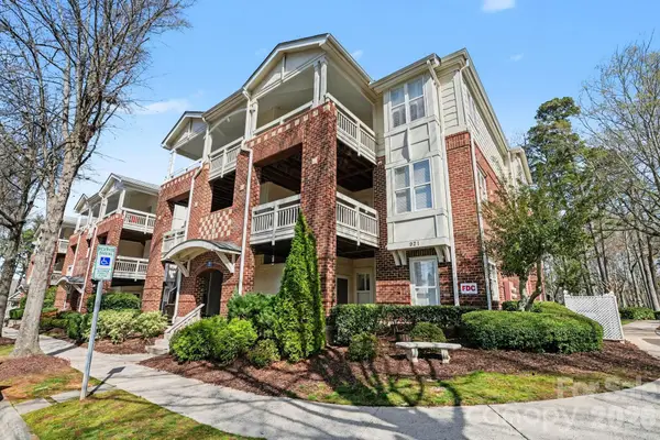 921 Northeast Drive #38, Davidson, NC 28036