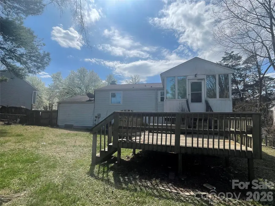 1221 Farmfield Lane, Charlotte, NC 28213 - #2
