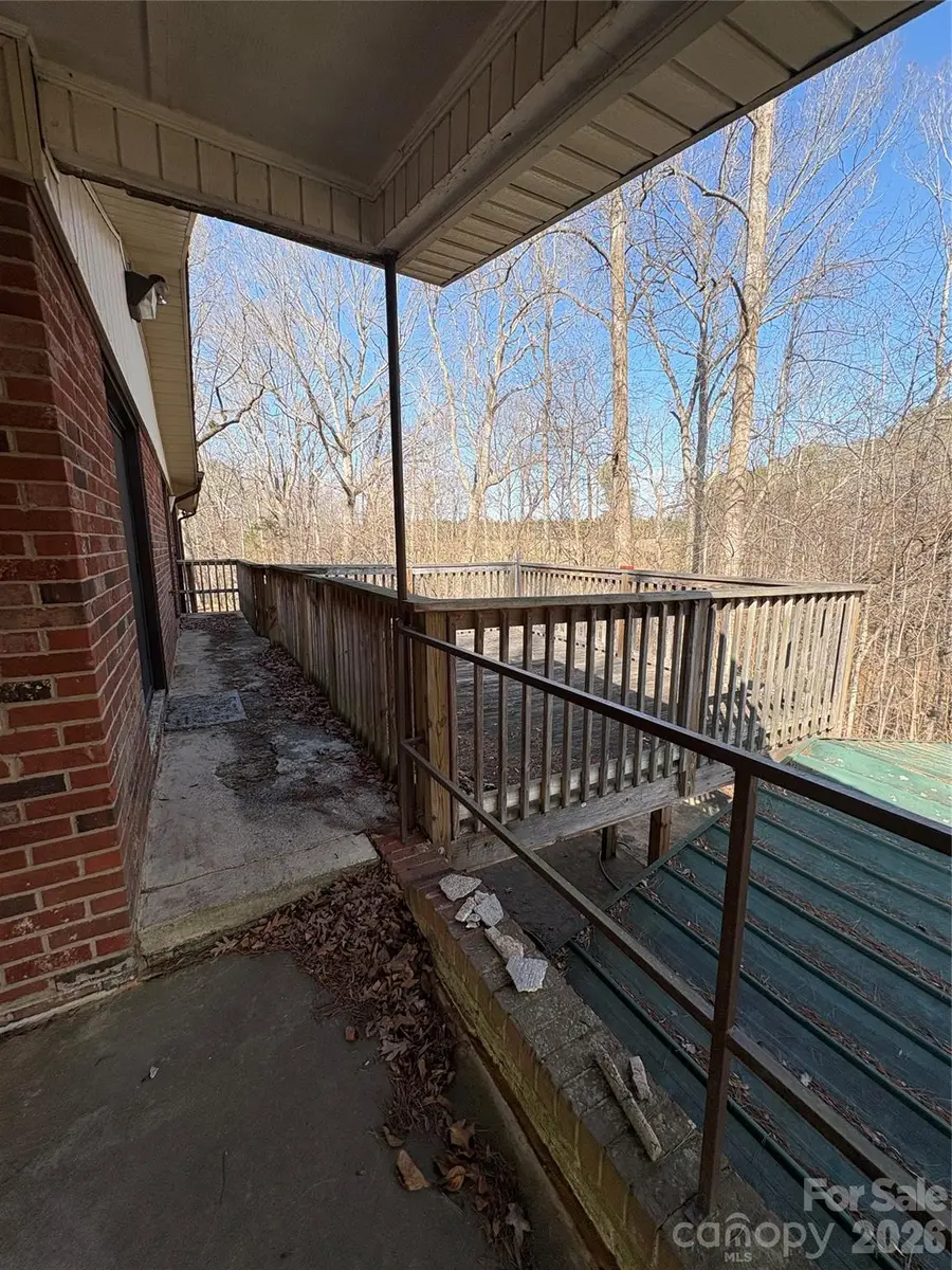 2042 Robinson Road #2, Newton, NC 28658 - #3