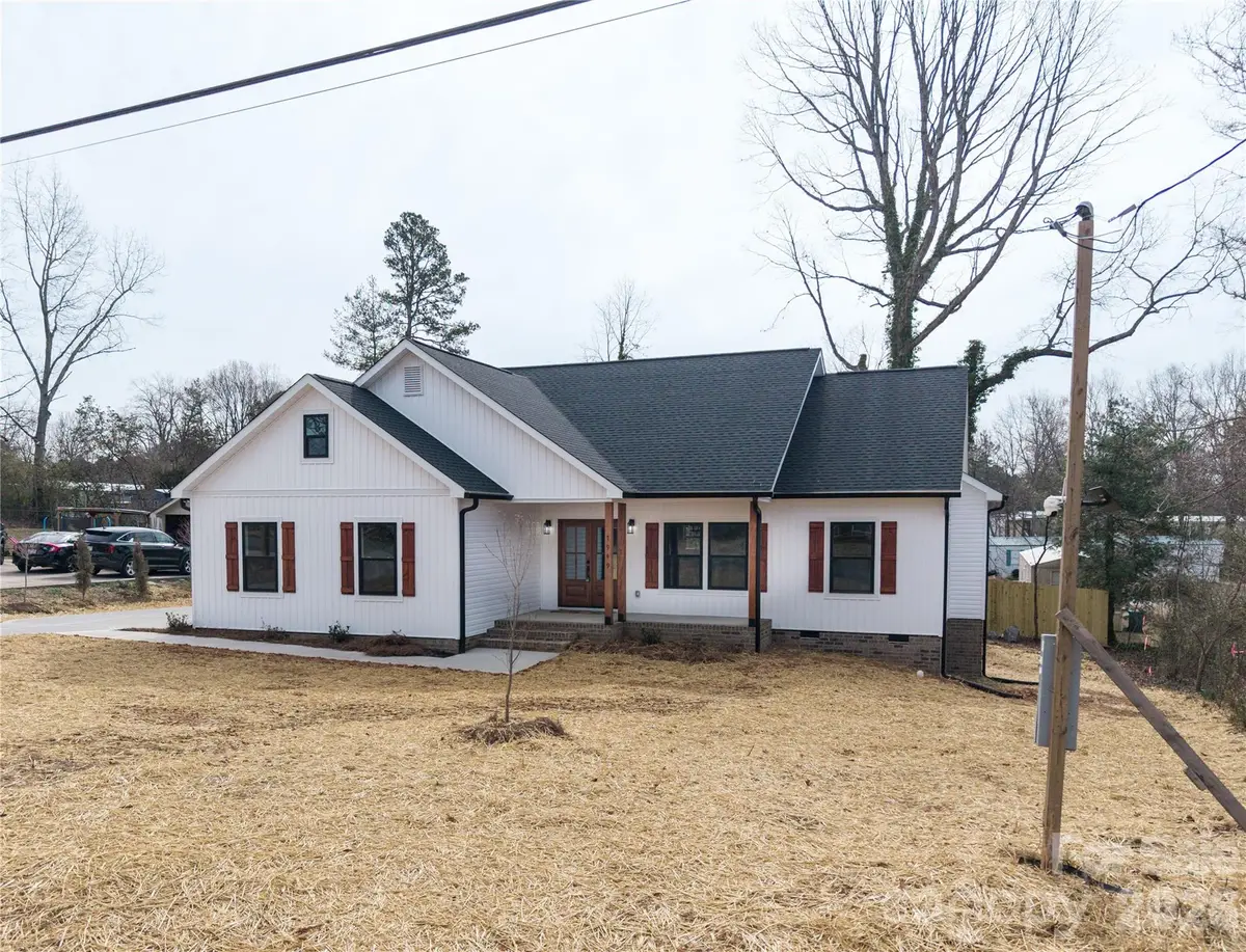 1949 Colonial Lane, Hickory, NC 28601 - #1