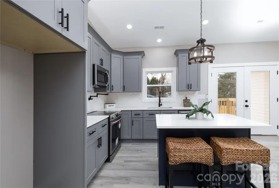 1949 Colonial Lane, Hickory, NC 28601 - #3