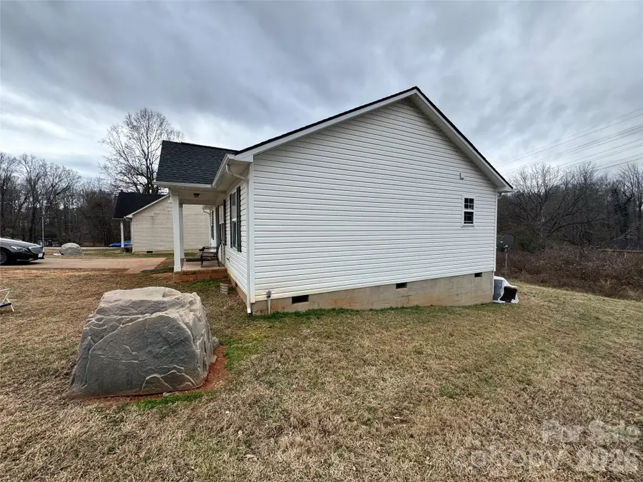 605 W Highway 161 Highway, Bessemer City, NC 28016 - #3