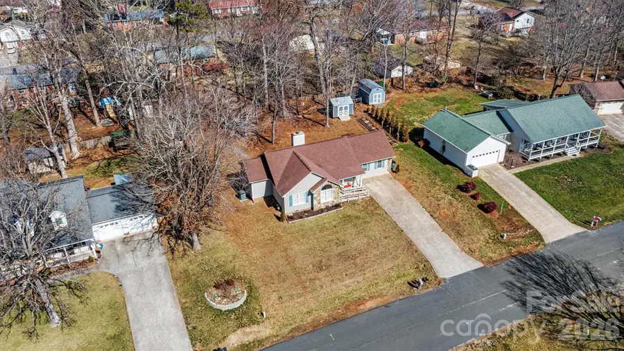 1714 Indian Springs Drive Nw, Conover, NC 28613 - #2