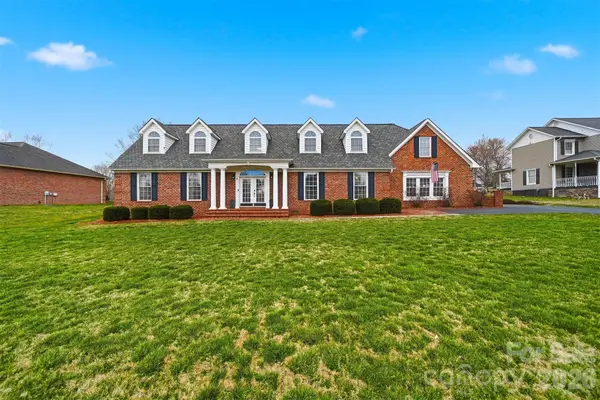 8 Morningside Drive, Granite Falls, NC 28630