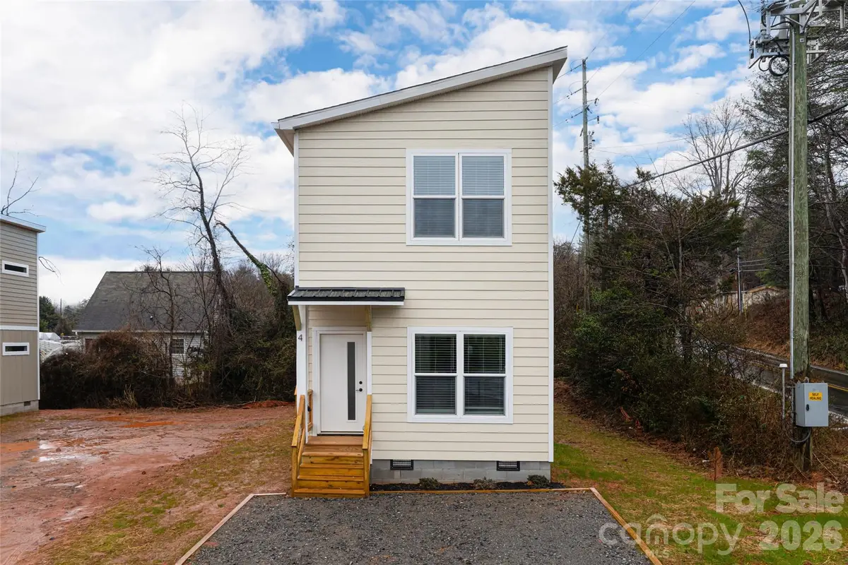 4 Wyndom Lane, Asheville, NC 28805 - #1