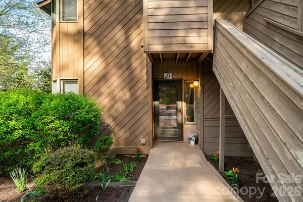 305 Piney Mountain Drive #J1, Asheville, NC 28805