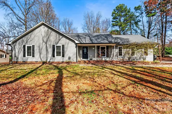 7795 Old Post Road, Denver, NC 28037